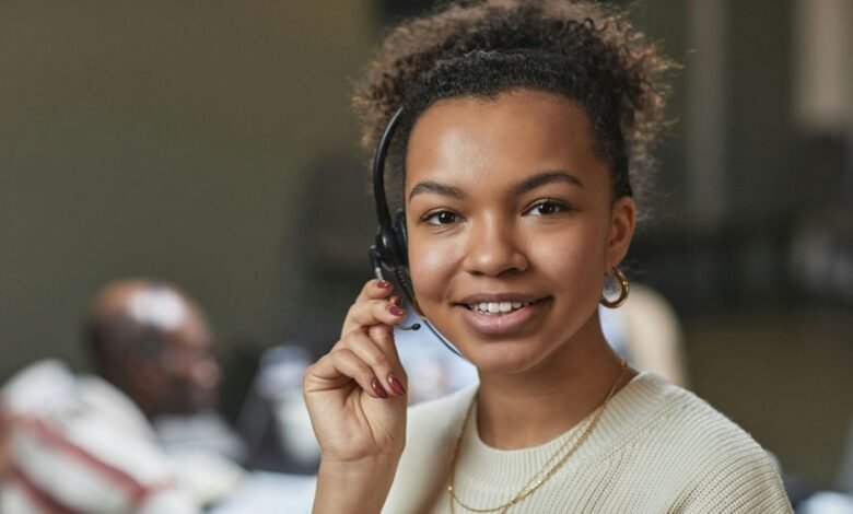 24 7 customer service available